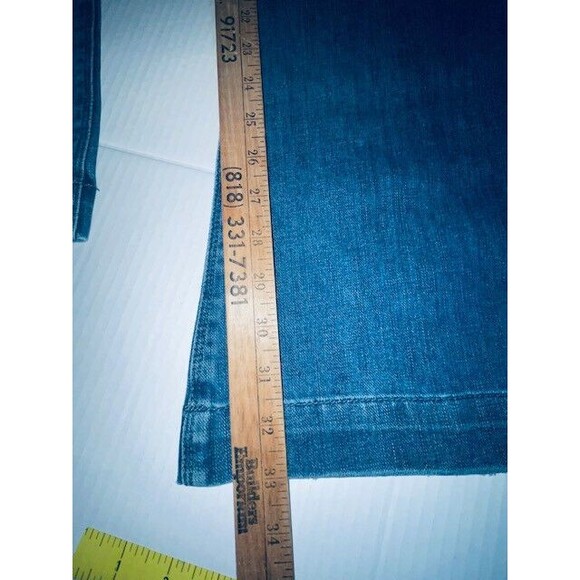 DL1961 Womens Low Rise Roxy Kick Flare Light Wash Size 26x33 Fits 27x33 - Picture 9 of 16